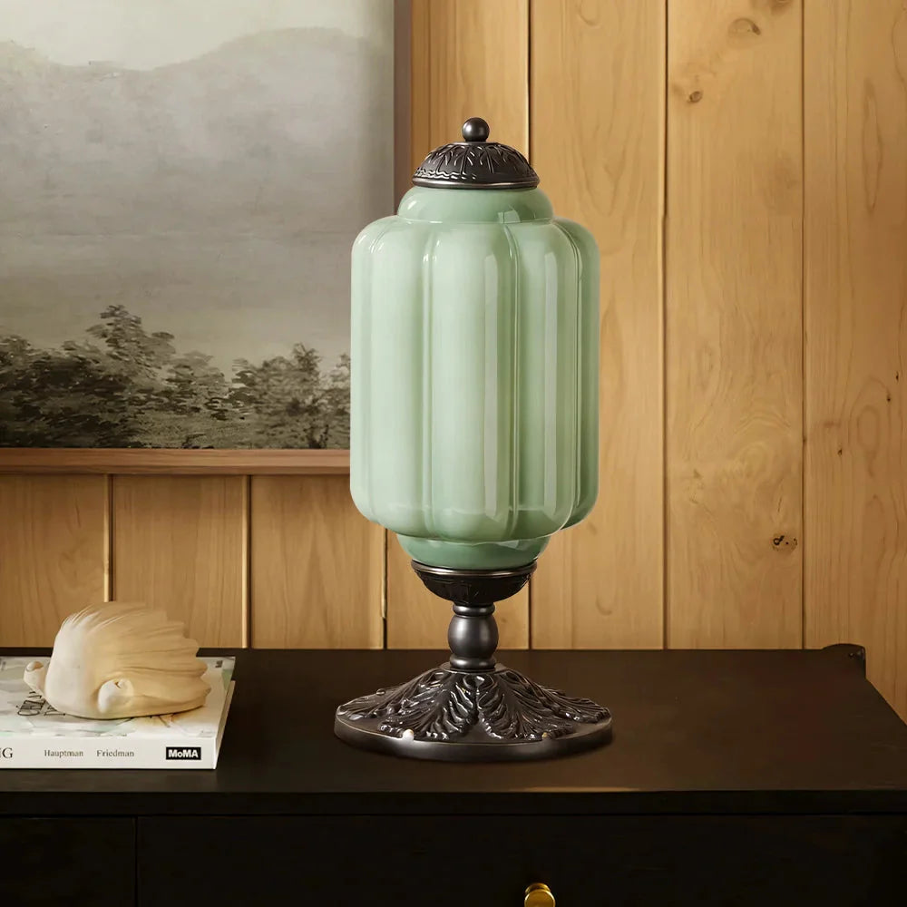 Lampe Eloise Vintage en Verre Opalin, Laiton Sculpté, H38cm