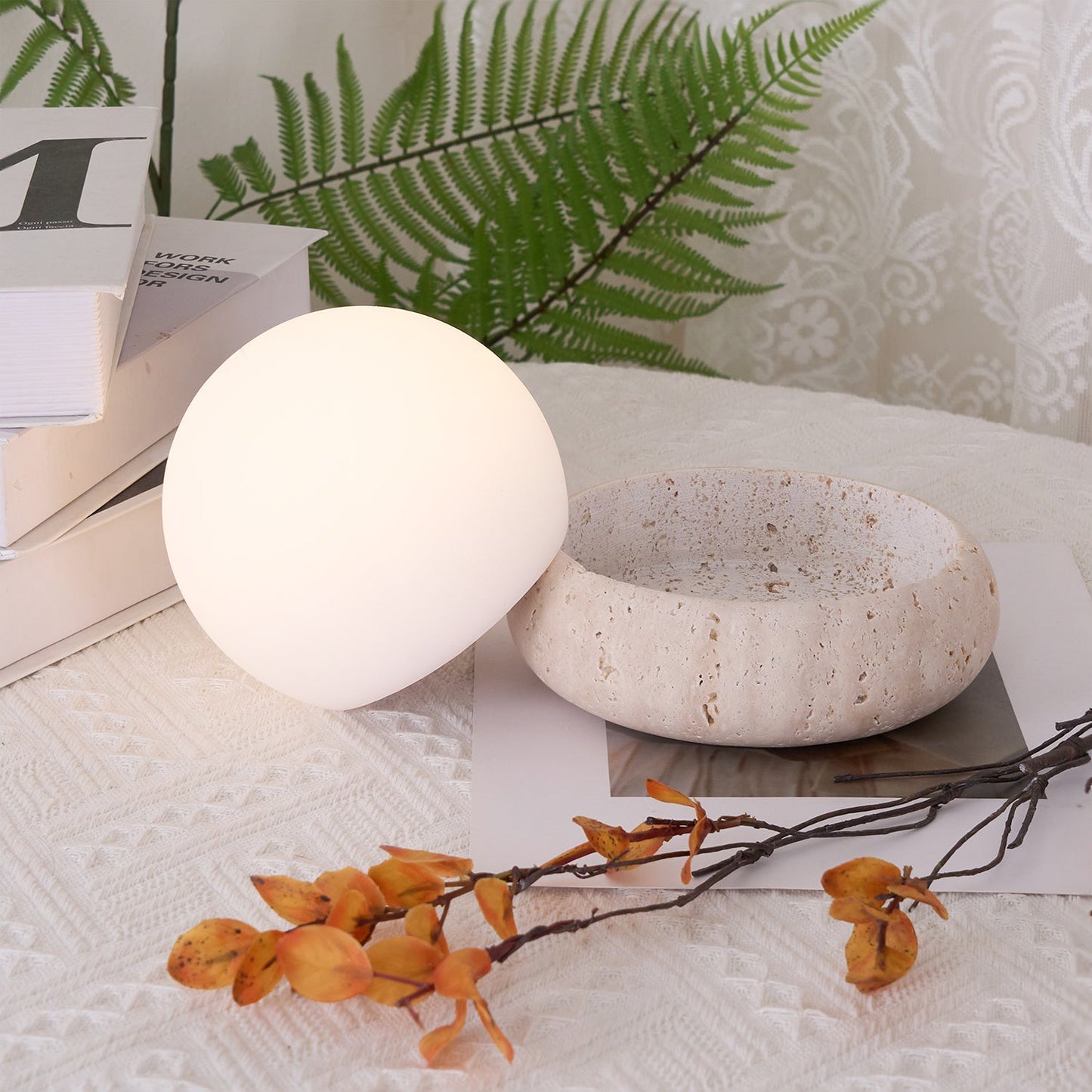 Lampe de Table LED Œuf Rechargeable sur Base en Pierre