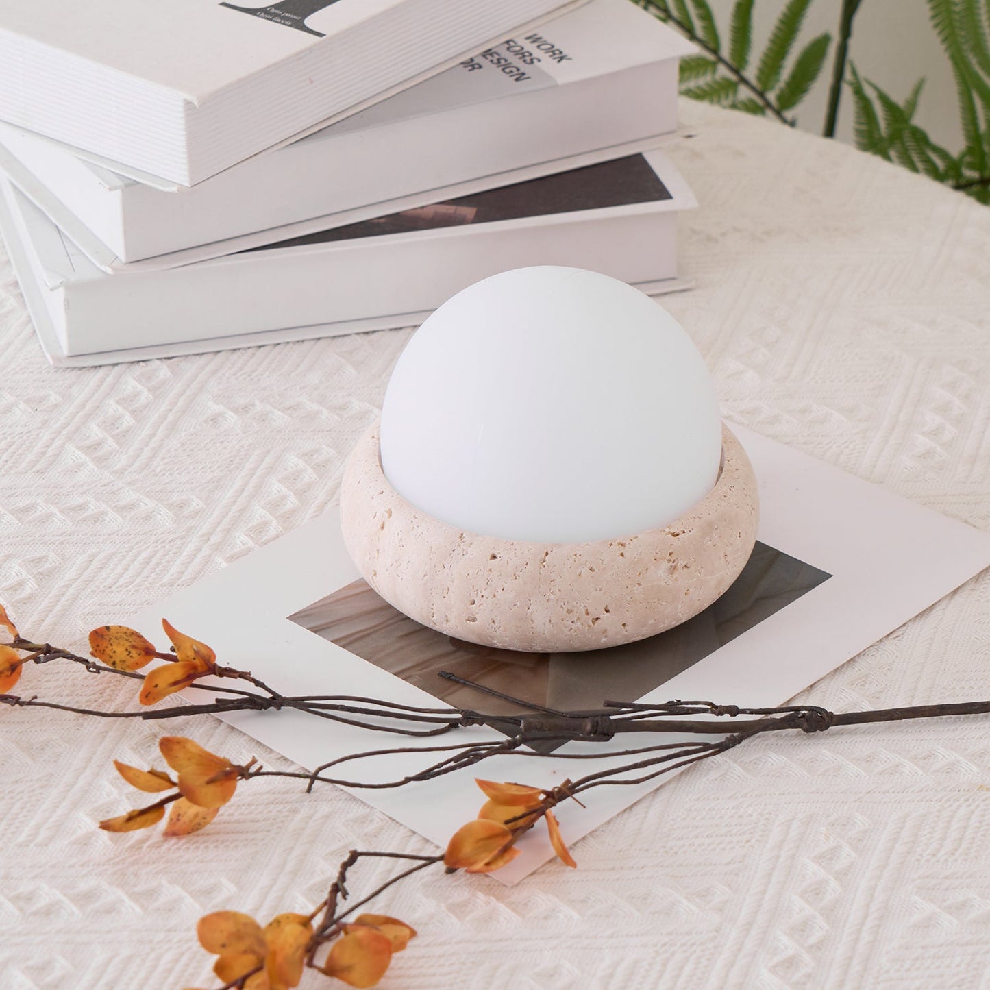 Lampe de Table LED Œuf Rechargeable sur Base en Pierre