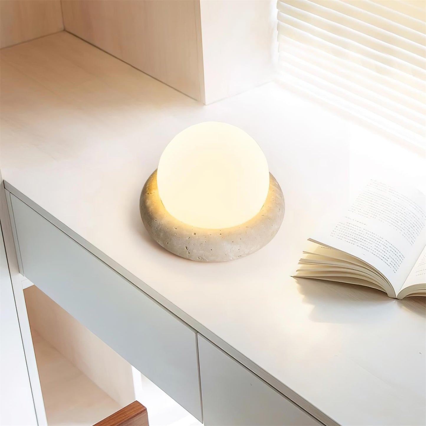 Lampe de Table LED Œuf Rechargeable sur Base en Pierre