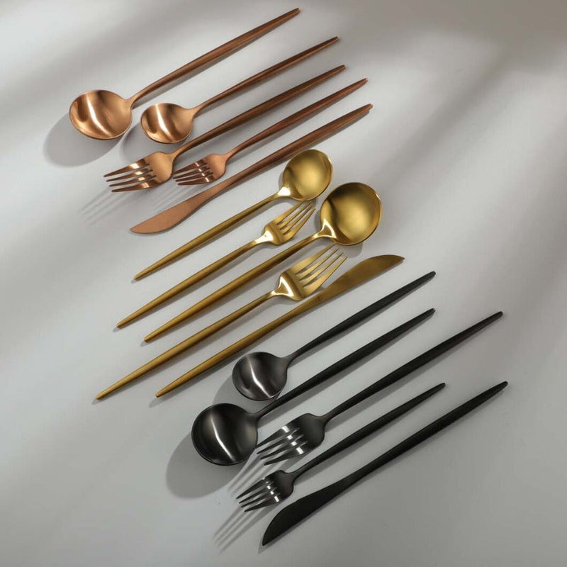 Set de couverts minimaliste - Élégance et Simplicité pour Votre Table