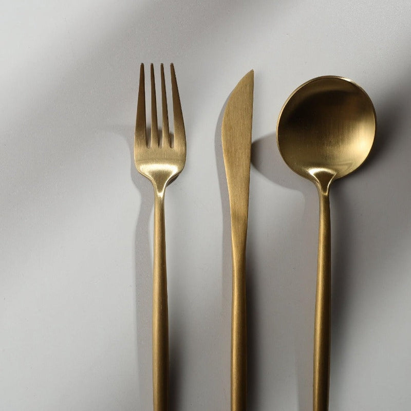 Set de couverts minimaliste - Élégance et Simplicité pour Votre Table