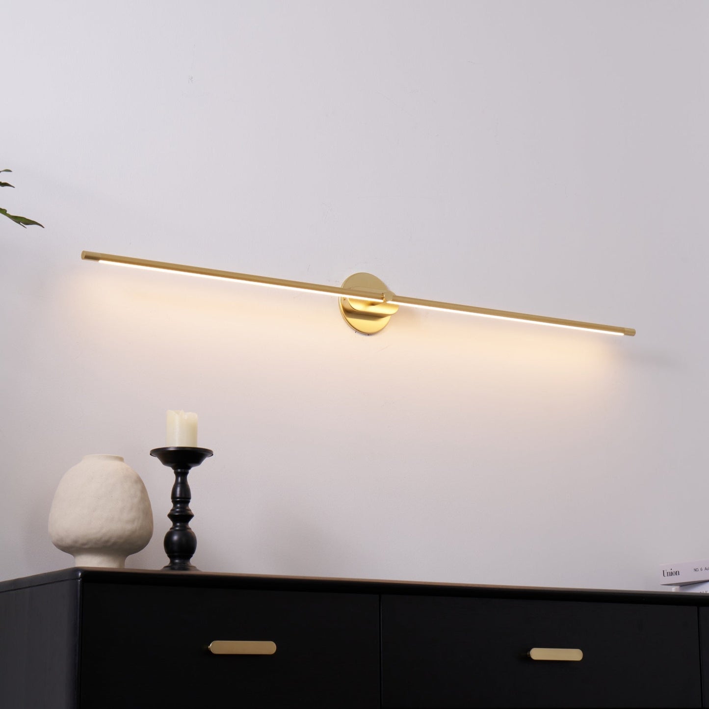 Applique Murale Linéaire LED – Moderne et Épurée