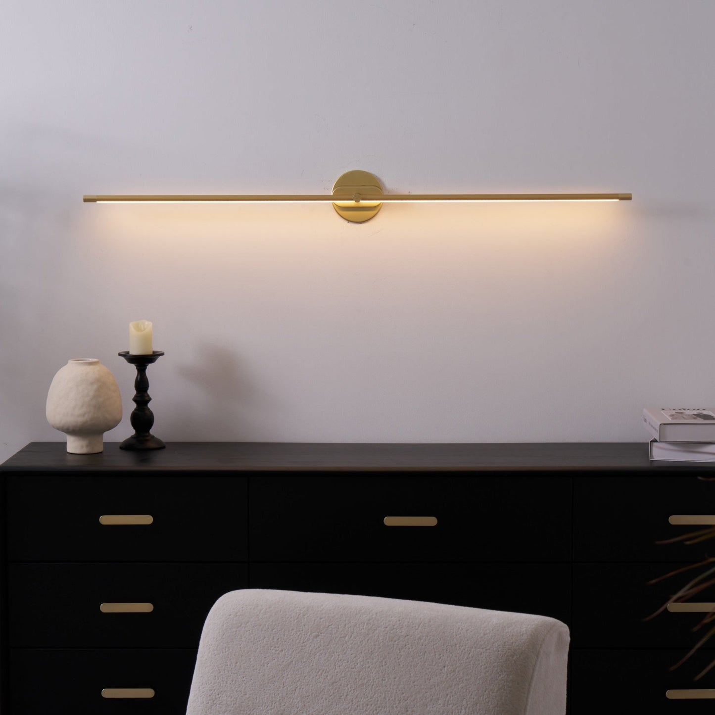 Applique Murale Linéaire LED – Moderne et Épurée