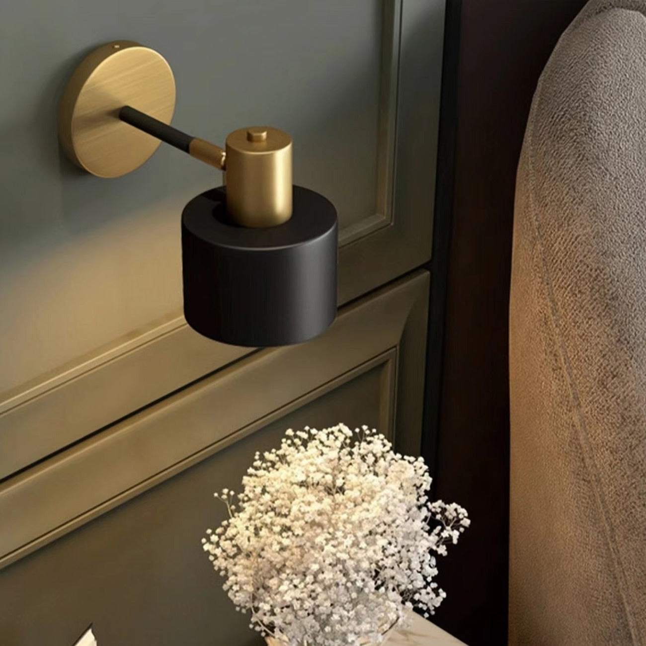 Applique Murale Noire Orientable Style Moderne Bronze