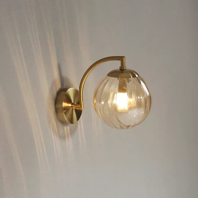 LumiVerre – Applique Murale LED en Verre, Design Élégant pour Salon et Couloir