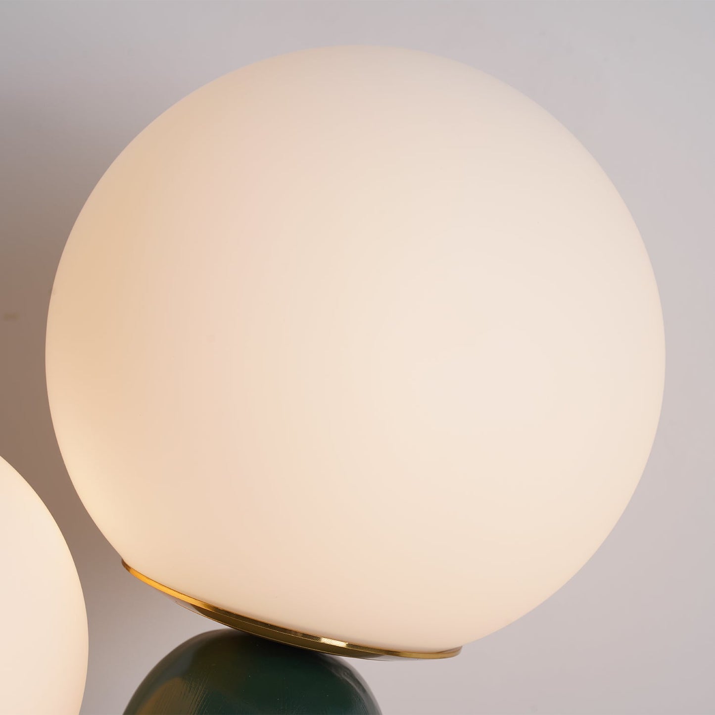 Lampe de Table Oo Rough – Résine, Verre, Design Organique
