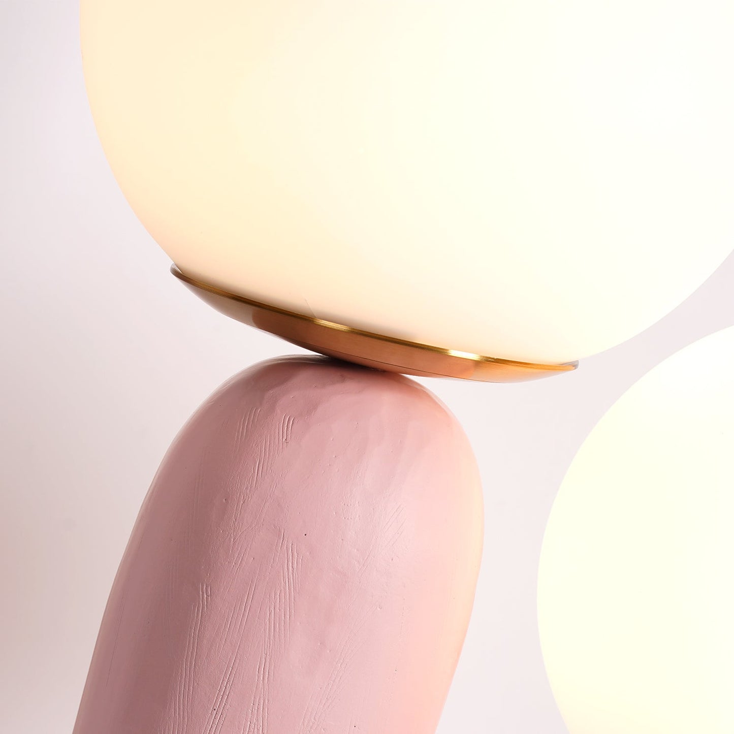 Lampe de Table Oo Rough – Résine, Verre, Design Organique