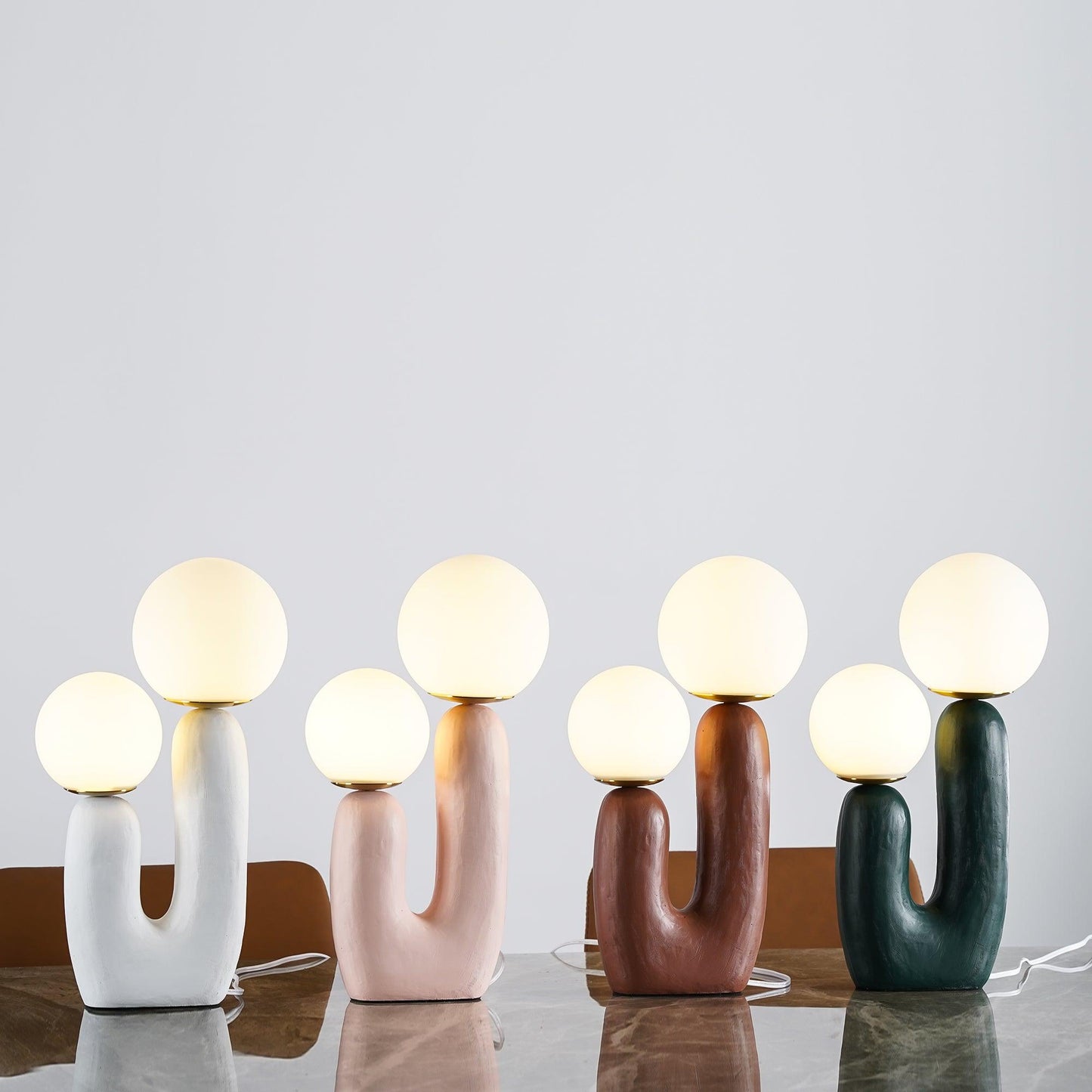 Lampe de Table Oo Rough – Résine, Verre, Design Organique