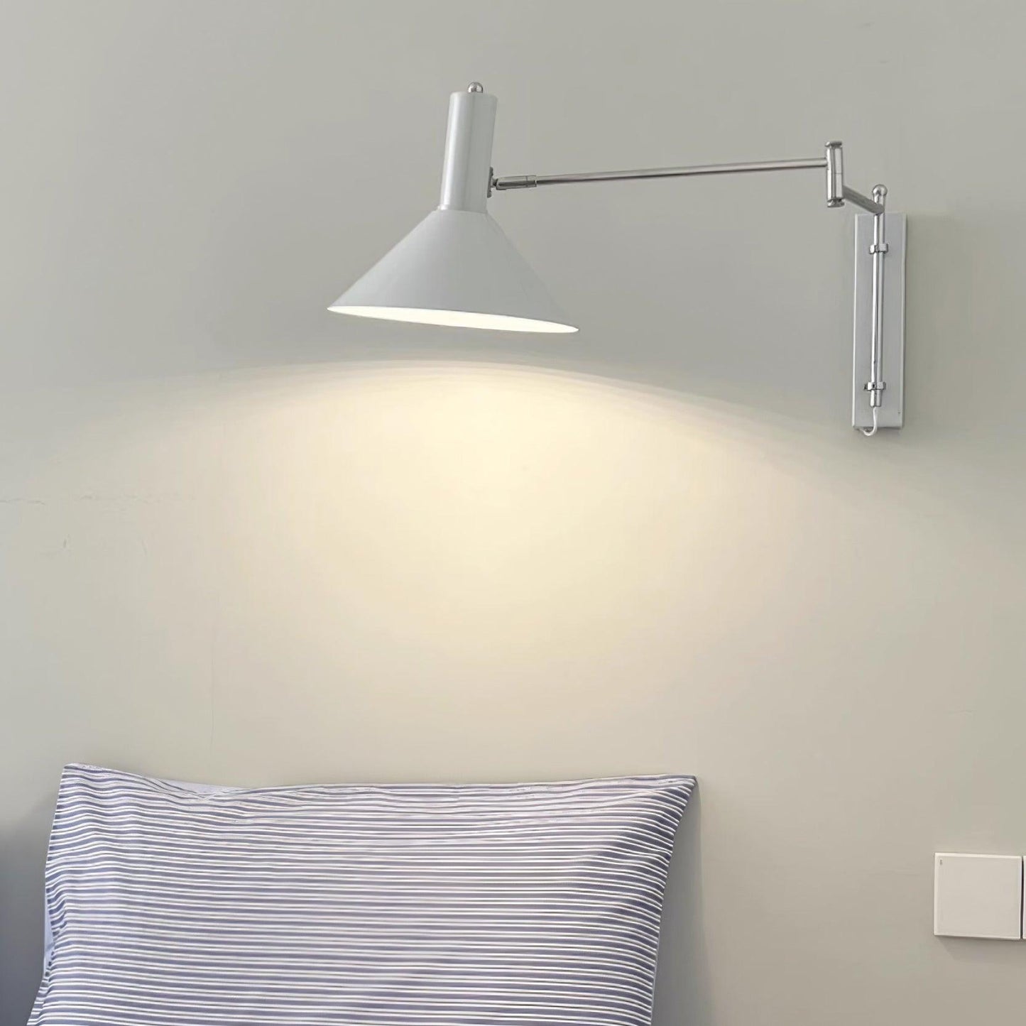 Peak – Applique Murale Design à Brancher