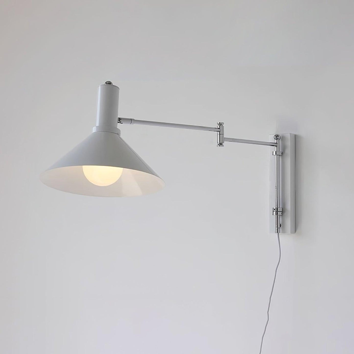 Peak – Applique Murale Design à Brancher