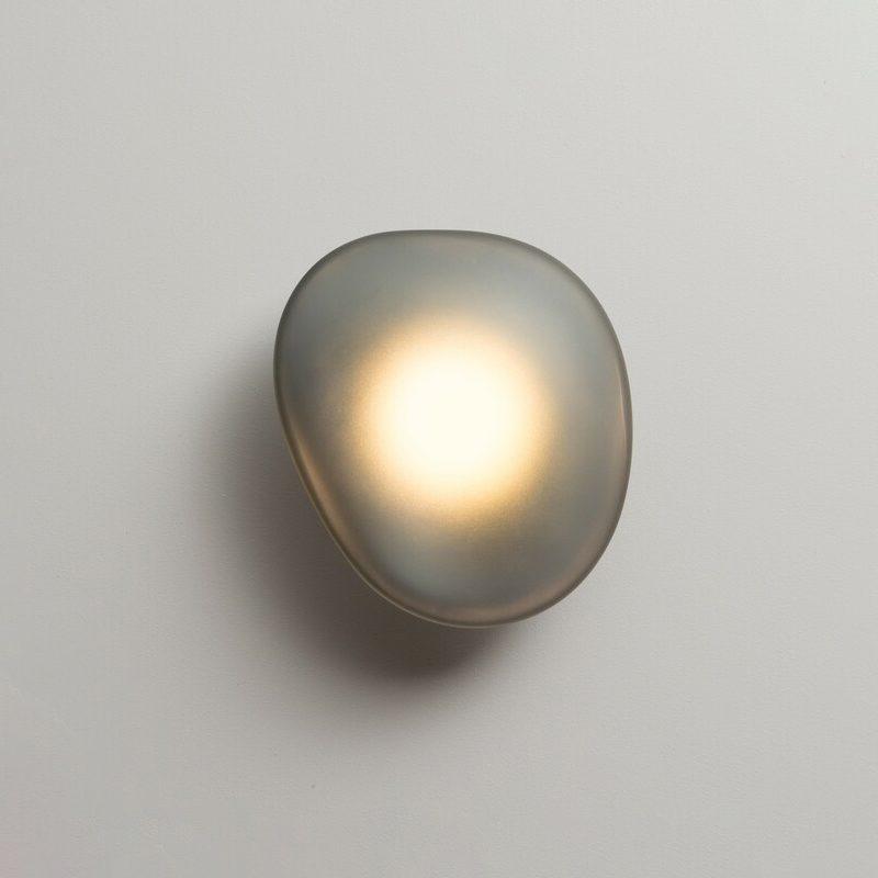 Applique Murale en Verre Soufflé – Style Pierre Sculptée