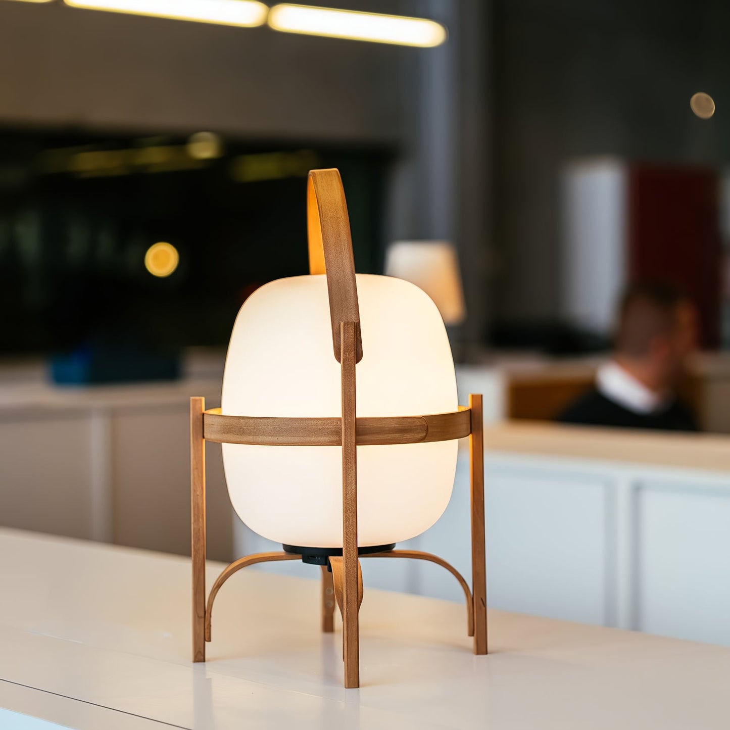 Lampe Nomade en Verre et Bois, Style Lanterne