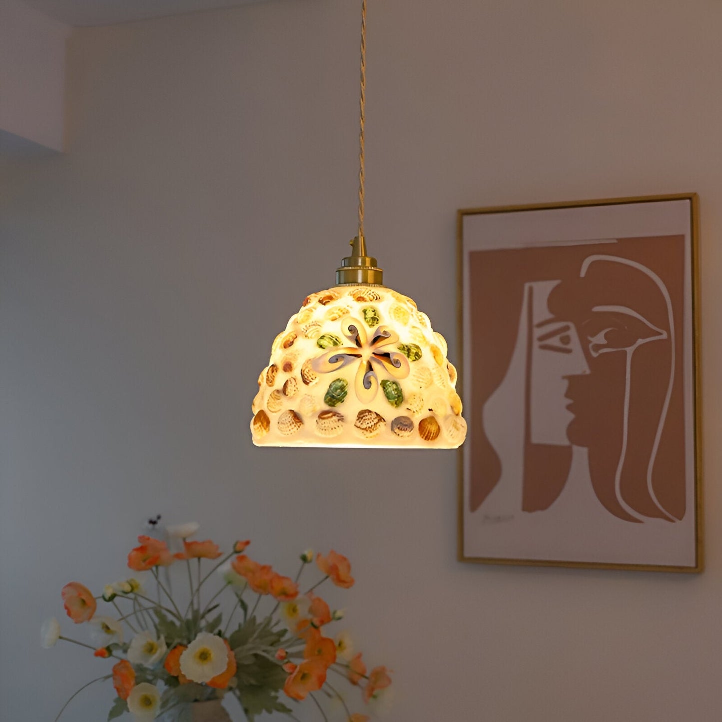 Suspension Coquillages Naturels – Laiton coloré