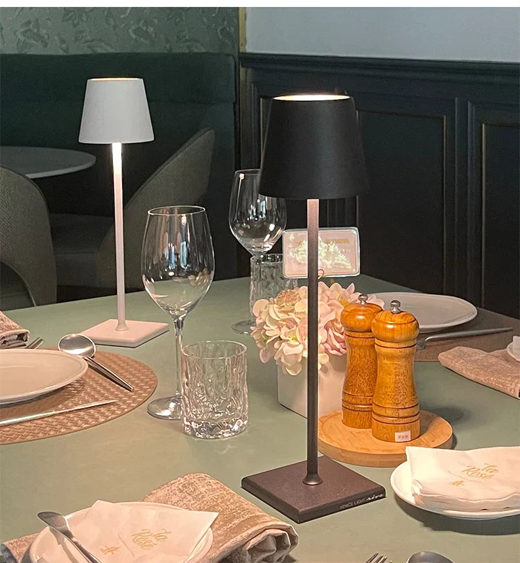 Lumière Nordique | Lampe de Table Rechargeable Sans Fil | Éclairage Pratique et Moderne