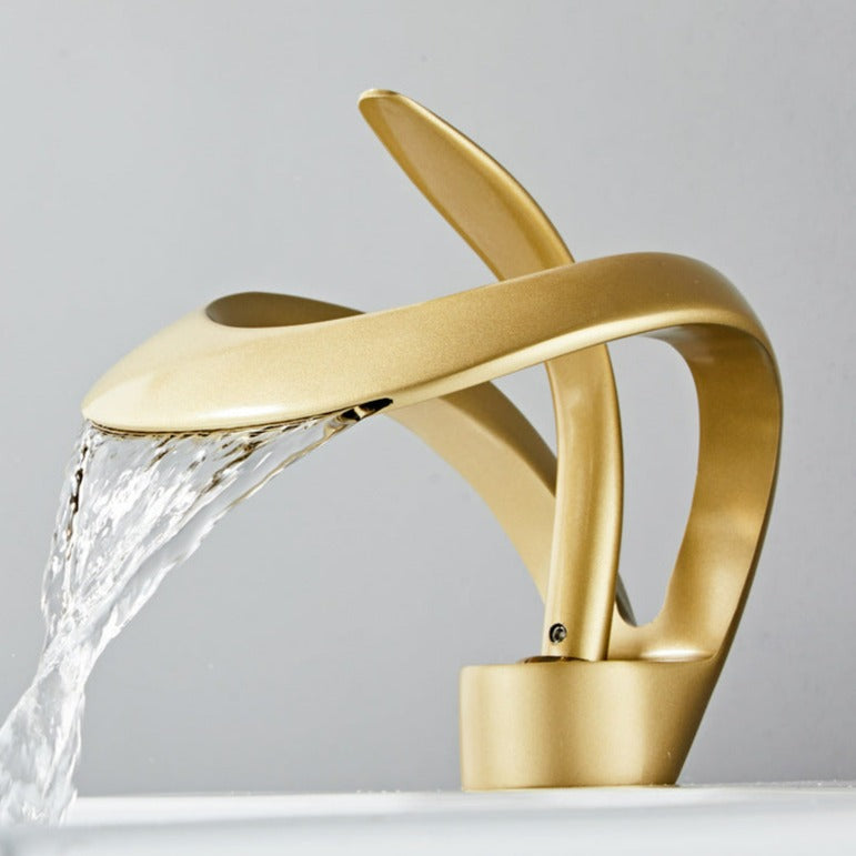 Waterfall – Robinet de Salle de Bain en Laiton Doré Brossé avec Bec Cascade
