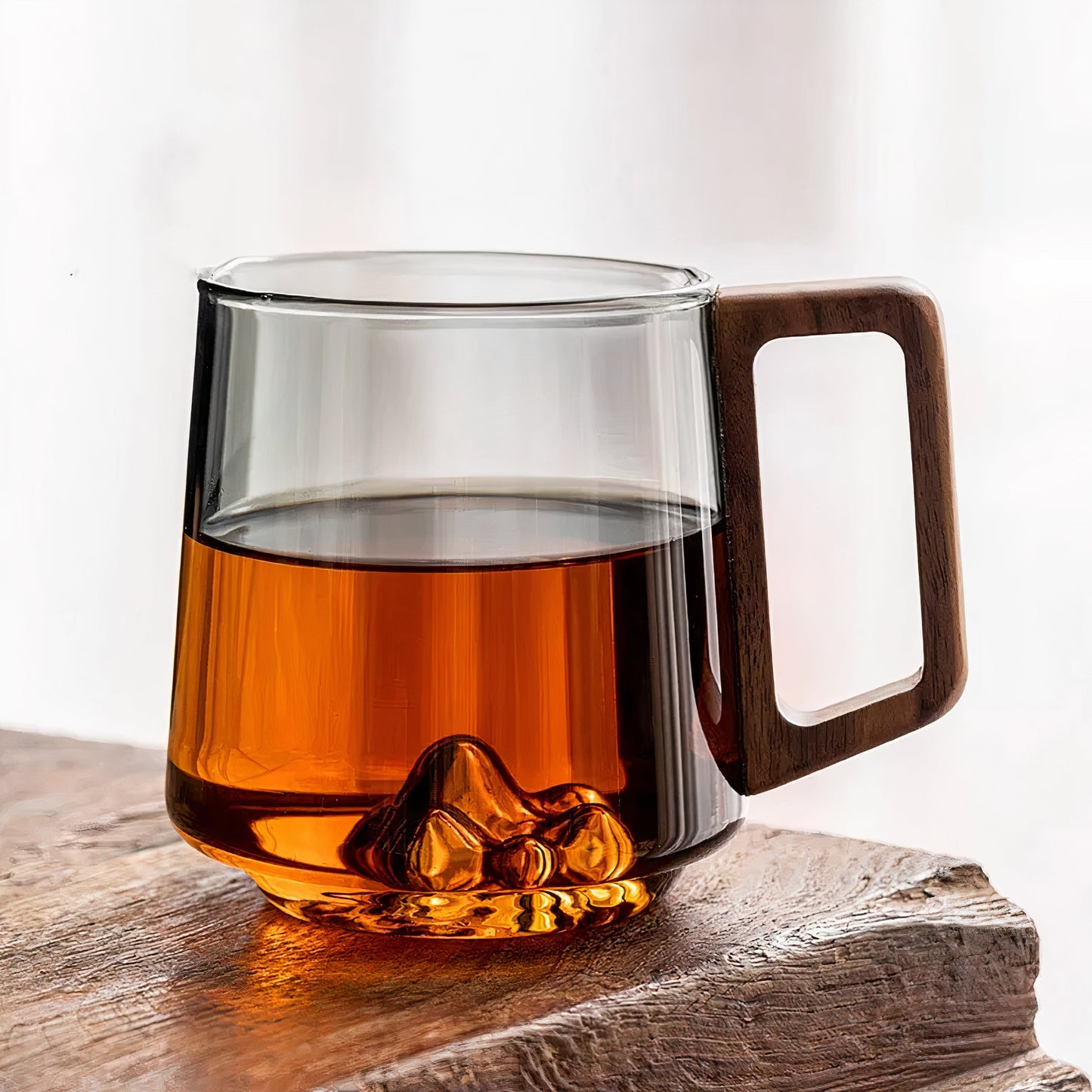 Tasse à Café Verre Gris Fumé avec Poignée en Noyer 450ml