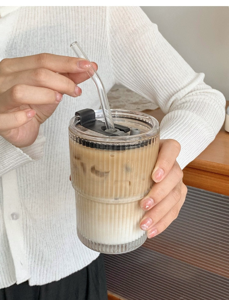 Gobelet Iced Coffee en Verre Ondulé, Couvercle & Paille