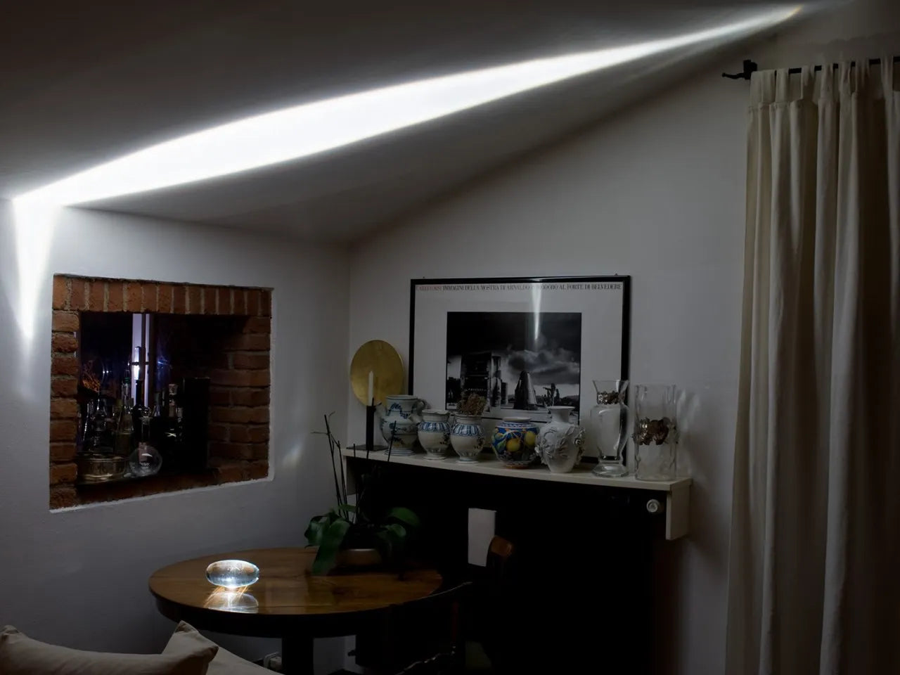 Lampe de Table LED Ciel – Une Éclatante Œuvre d’Art Lumineuse