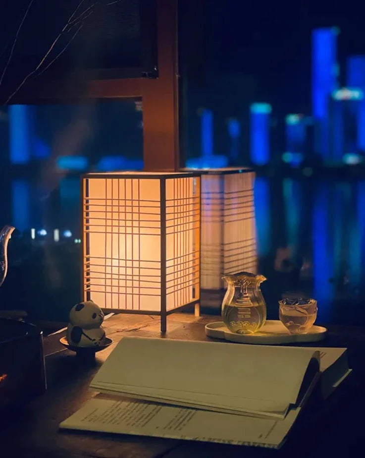 Lampe de table japonaise tissée en bambou – Élégance artisanale et ambiance naturelle
