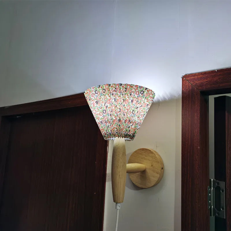 Lampe Pétale | Applique Murale en Bois au Style Nordique avec Design Plissé Ancien