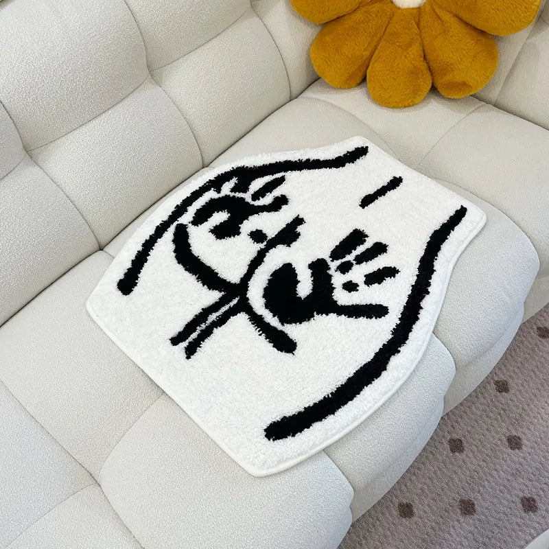 Tapis Fait Main Empreinte Ludique – Une Touche d’Humour et de Style pour Votre Intérieur