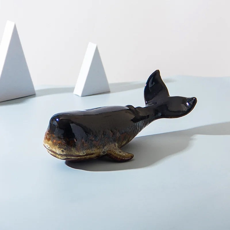 Bryn – Sculpture Décorative Baleine en Porcelaine