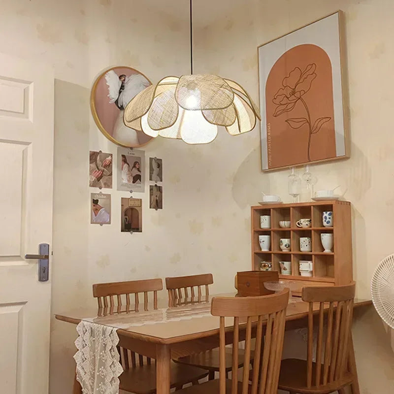 Lampe Pendante Pétale en Rotin – Élégance Naturelle et Ambiance Zen