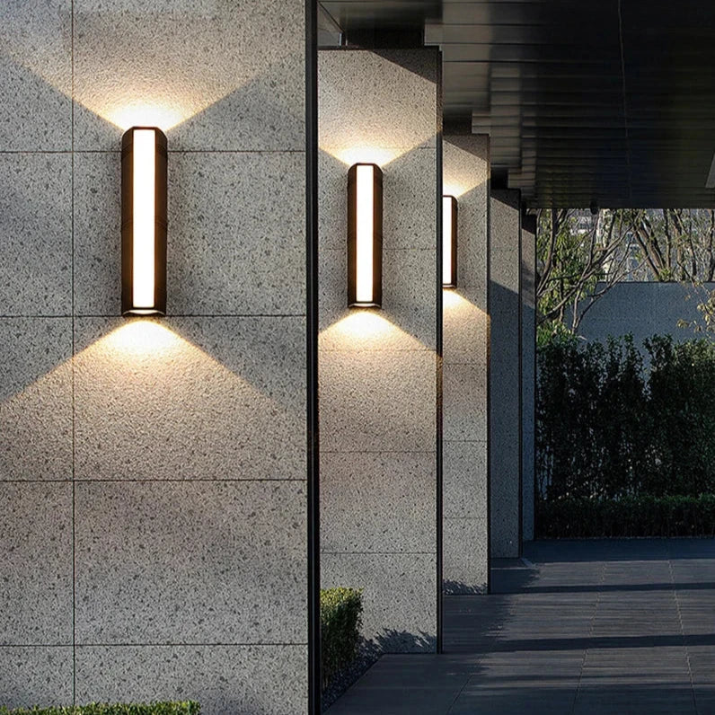 Bandes LED Extérieures Longues – Éclairage Linéaire et Moderne pour Vos Espaces Extérieurs