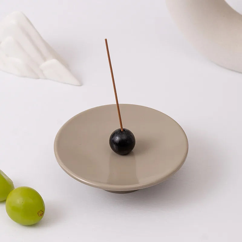 Support à Encens en Bois avec Boules Colorées – Élégance Sensorielle et Design Moderne