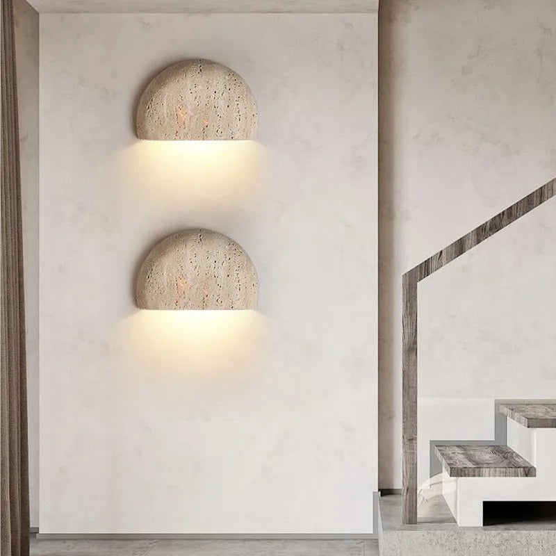 Applique Murale LED Demi-Lune en Pierre – Wabi-Sabi