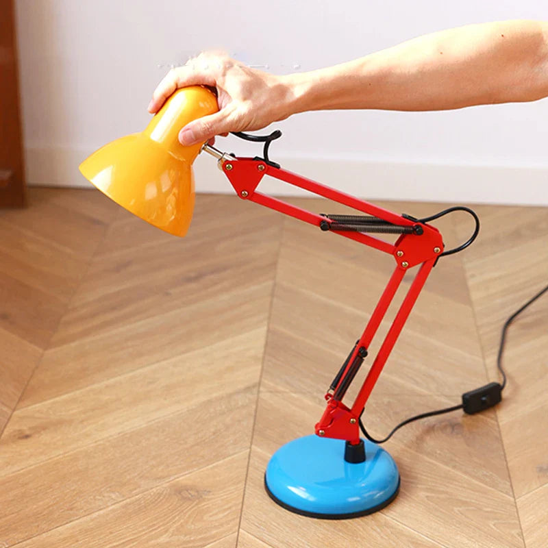 Lampe de table rétro style Memphis – Touche industrielle audacieuse pour votre intérieur