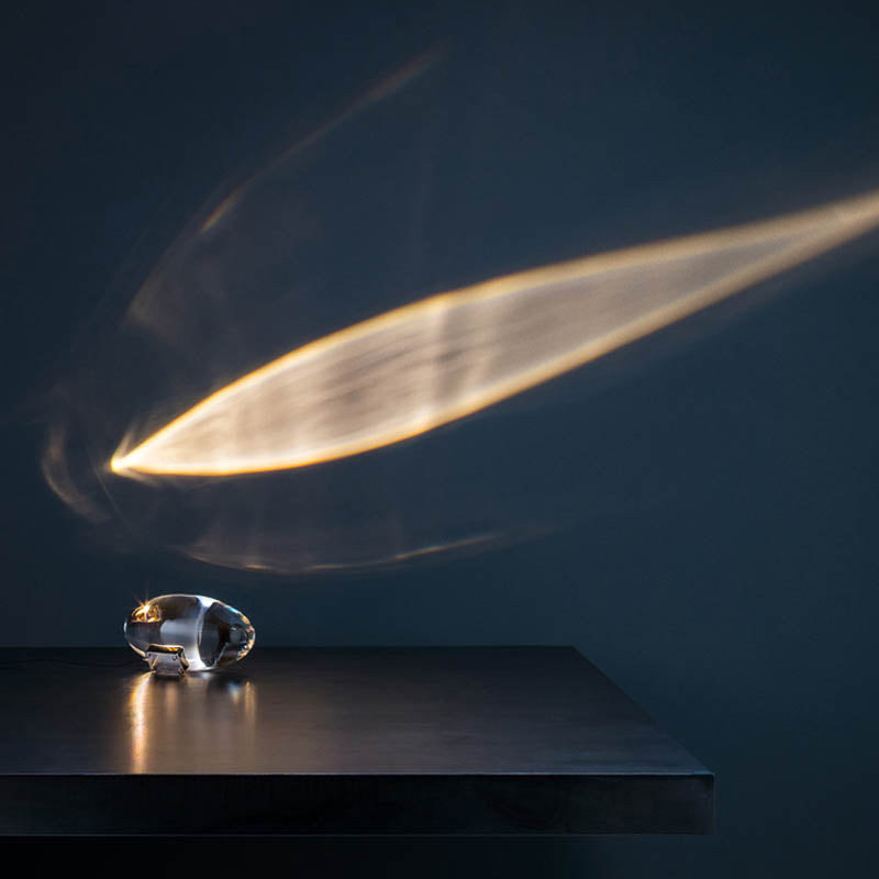 Lampe de Table LED Ciel – Une Éclatante Œuvre d’Art Lumineuse