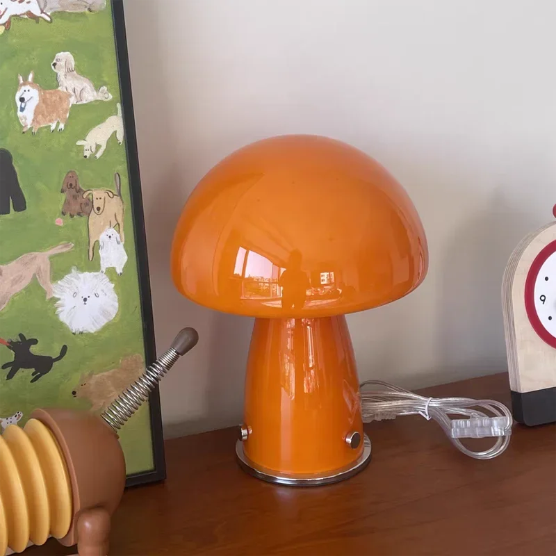 Lampe de Table Champignon Rétro en Verre – Éclairage Nostalgique et Tendance