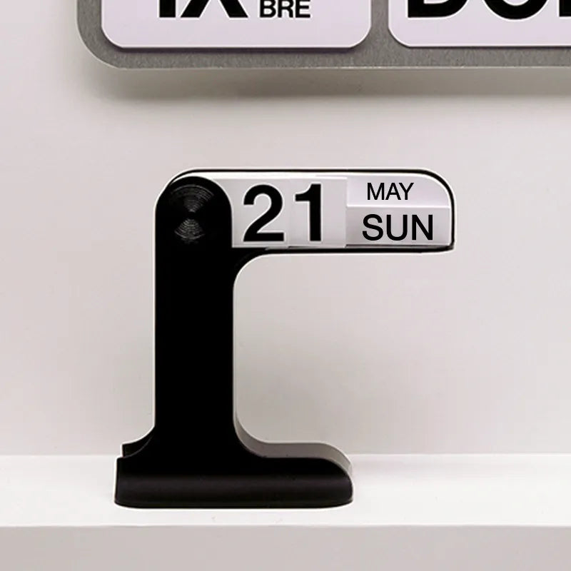 Calendrier de Bureau Minimaliste Noir – Élégance Moderne et Fonctionnelle