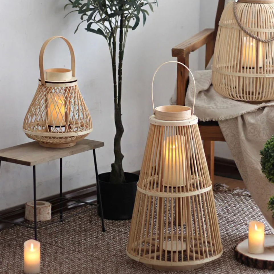 Lanterne en rotin avec bougie LED – Ambiance chaleureuse et design naturel pour intérieur et extérieur