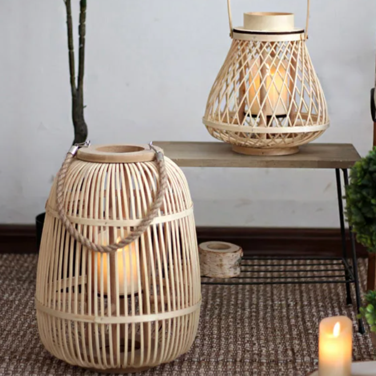 Lanterne en rotin avec bougie LED – Ambiance chaleureuse et design naturel pour intérieur et extérieur