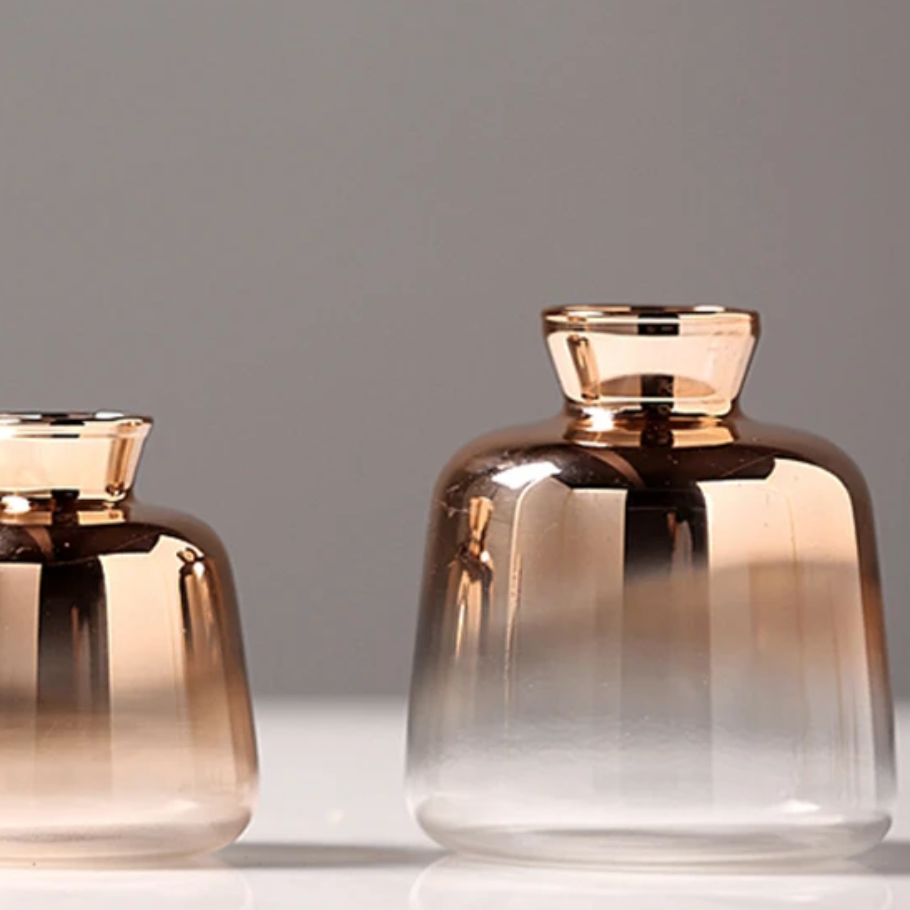Vase Dégradé en Verre – Élégance Lumineuse pour Sublimer Votre Intérieur
