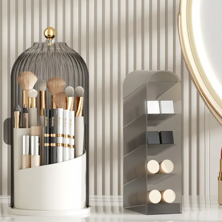Rotating Acrylic Cosmetics Organizer | Organisateur Rotatif en Acrylique pour Cosmétiques