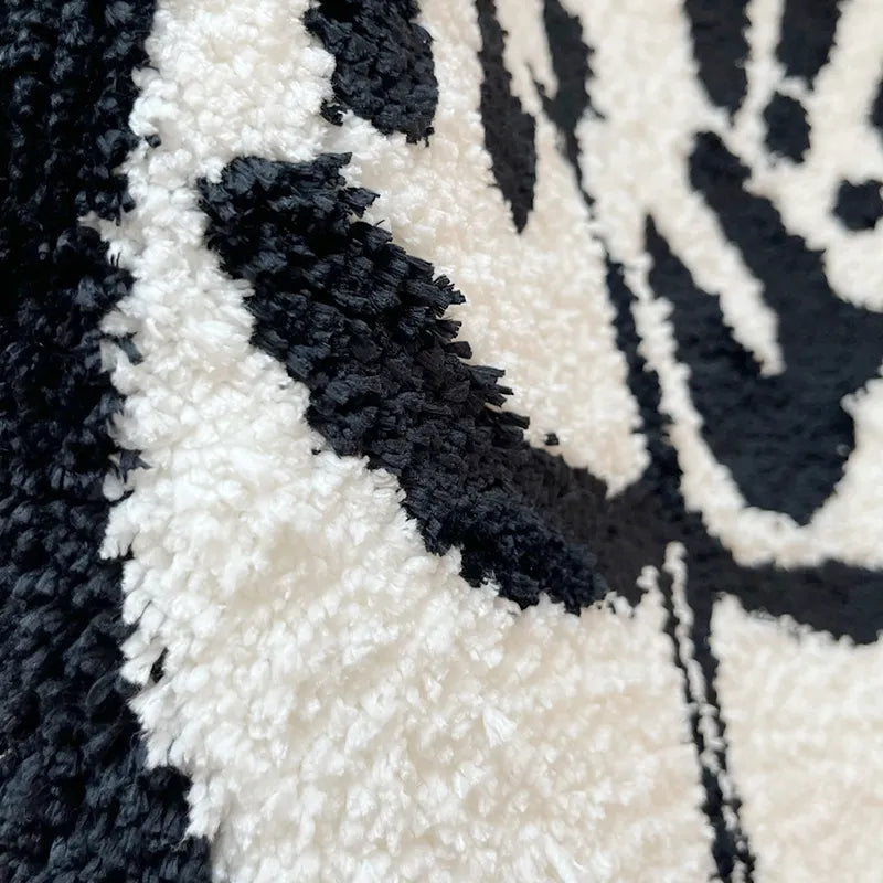 Tapis Fait Main Empreinte Ludique – Une Touche d’Humour et de Style pour Votre Intérieur