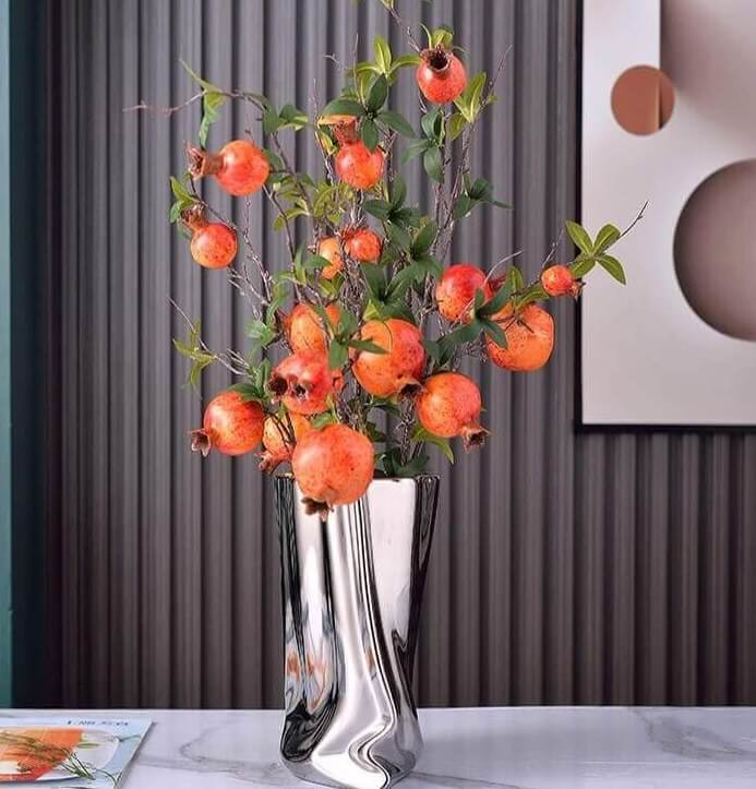 Vase en Céramique Effet Sac en Papier – Élégant et Moderne