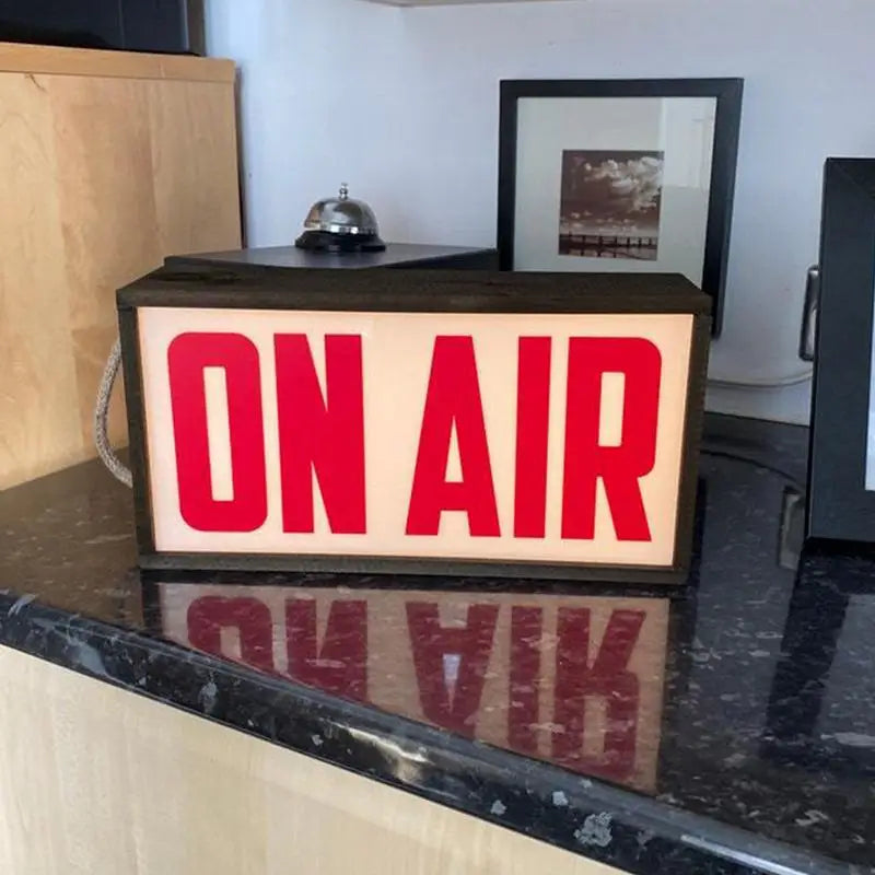 Lampe de table rétro lumineuse “On Air” – Style vintage pour une ambiance unique
