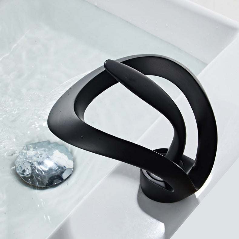 Waterfall – Robinet de Salle de Bain en Laiton Doré Brossé avec Bec Cascade