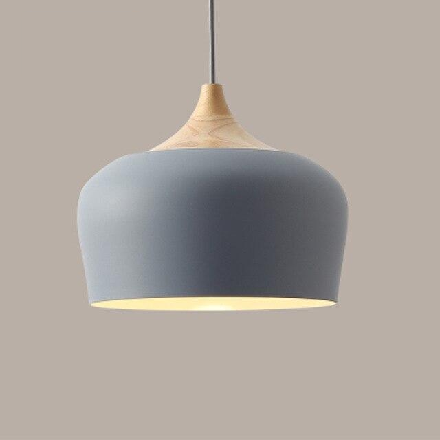 Suspensions Pastel en Métal et Bois – Éclairage Élégant et Moderne