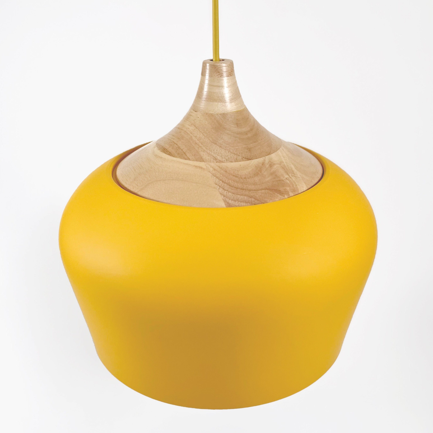Suspensions Pastel en Métal et Bois – Éclairage Élégant et Moderne