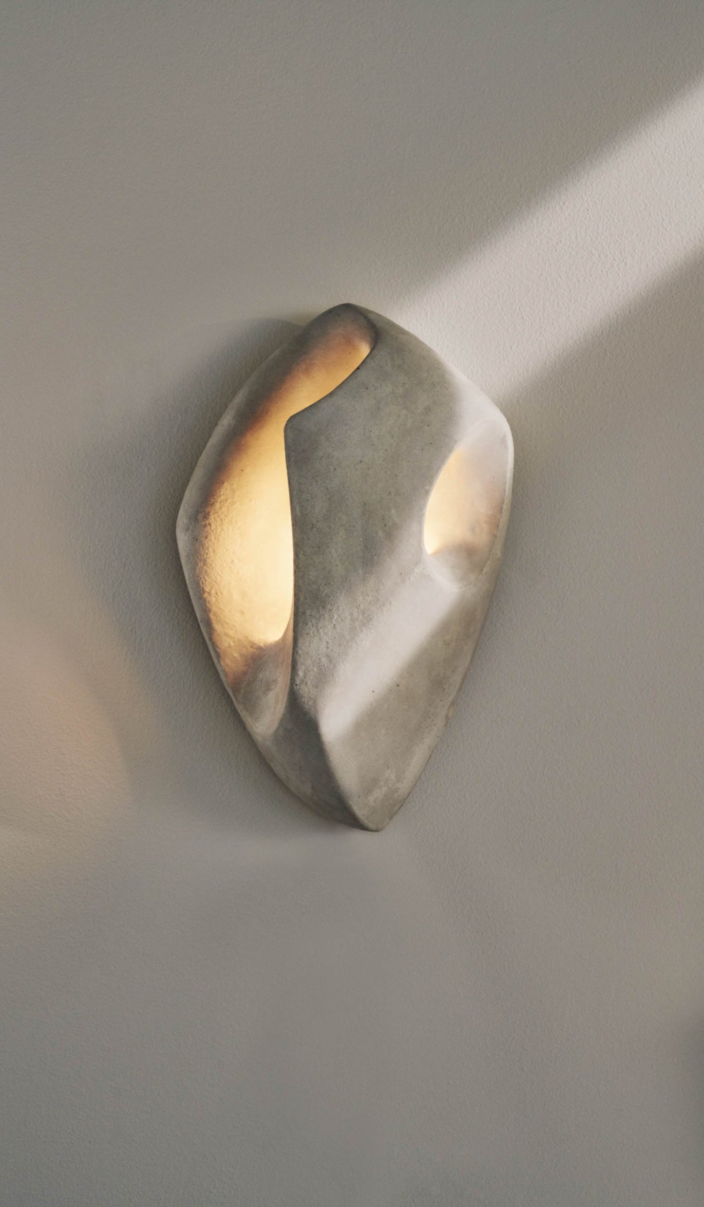 Applique Murale Céramique Sculpturale – Gris Mat