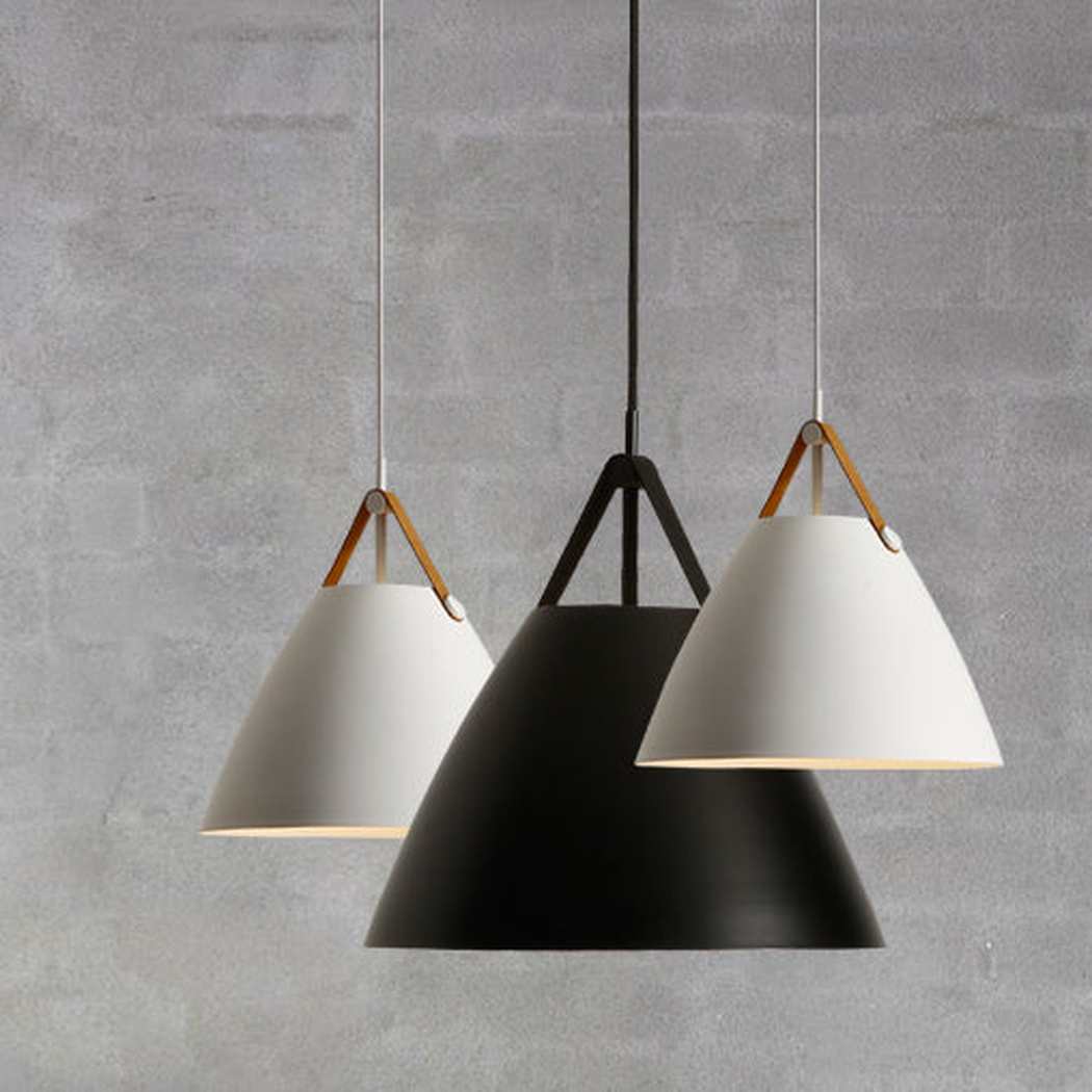 Suspension Minimaliste Métal & Cuir – Design Scandinave