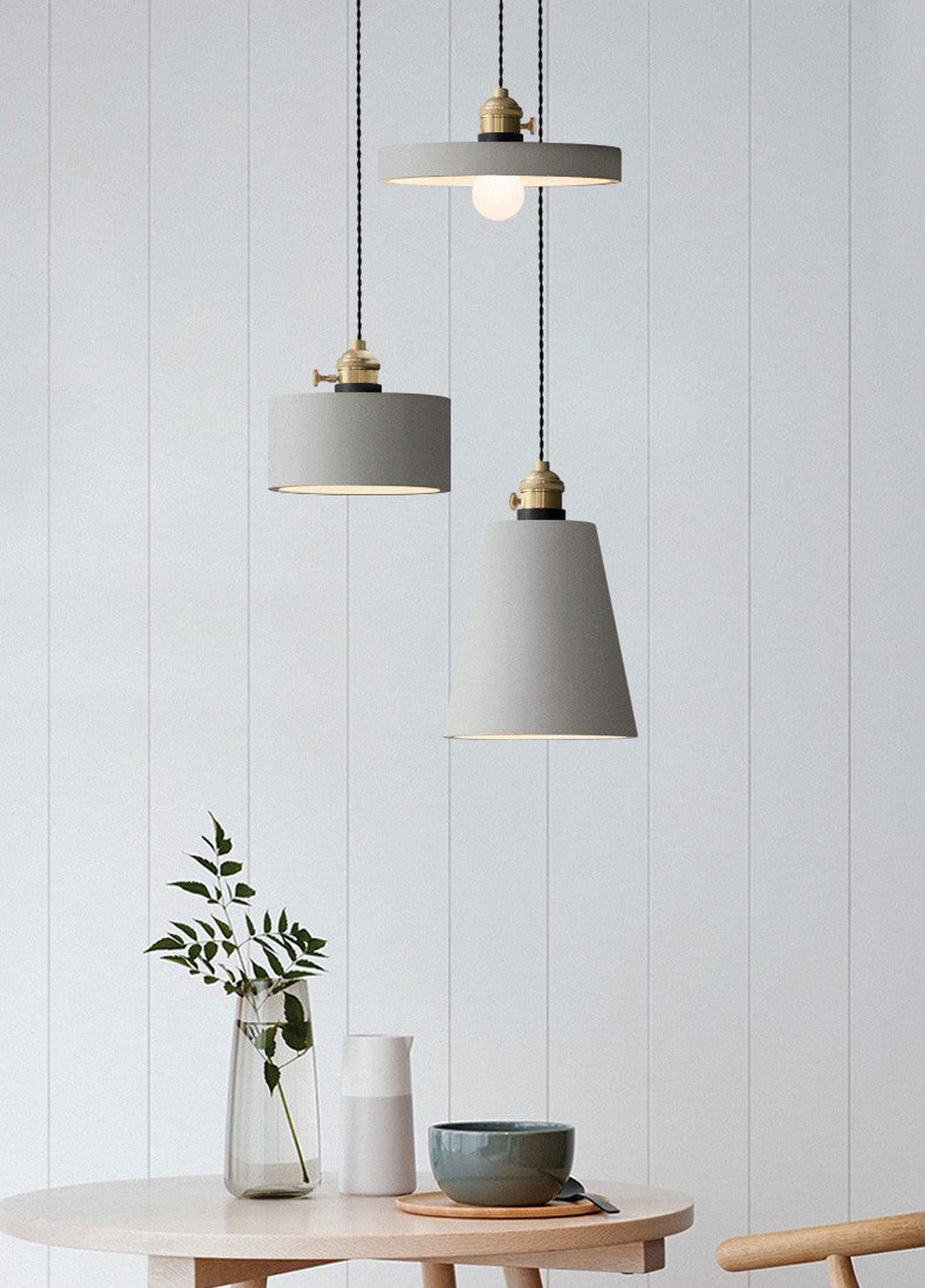 Suspension Béton Vasa avec Douille Laiton Design Brut