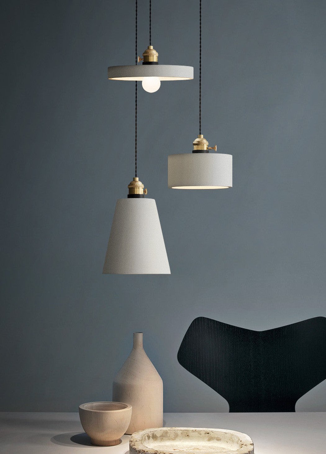 Suspension Béton Vasa avec Douille Laiton Design Brut