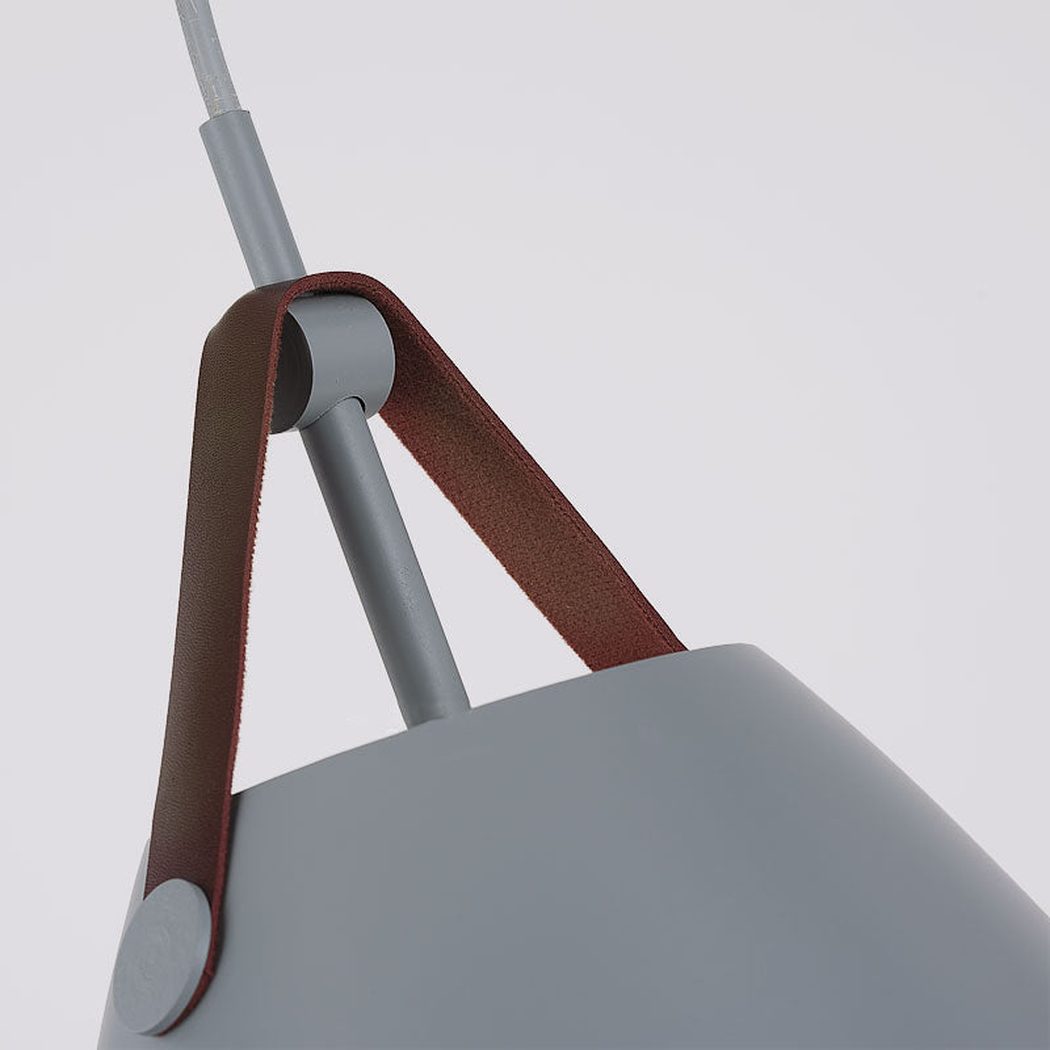 Suspension Minimaliste Métal & Cuir – Design Scandinave